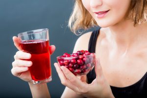 tranebærjuice, behandling, blærebetændelse, urinvejsinfektion, myter