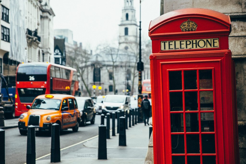 Gatwick er den lufthavn i London, der har flest forsinkelser. (Foto: Pexels)