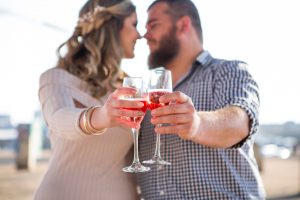 kærlighed, love, forhold, mand, kvinde, drink. (Foto: Unsplash)
