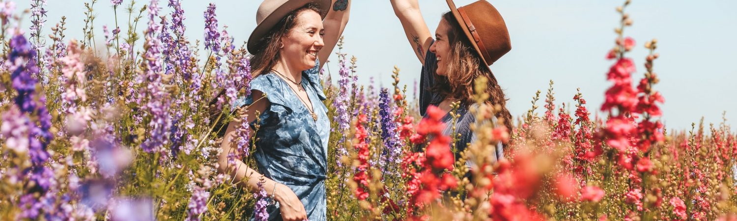 pige piger blomster veninder (Foto: Unsplash)