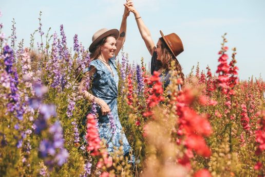 pige piger blomster veninder (Foto: Unsplash)