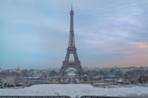 Paris rejsedestination vinter rejse Eiffeltårnet