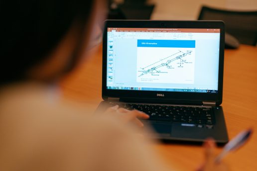 kurve diagram teknologi job computer